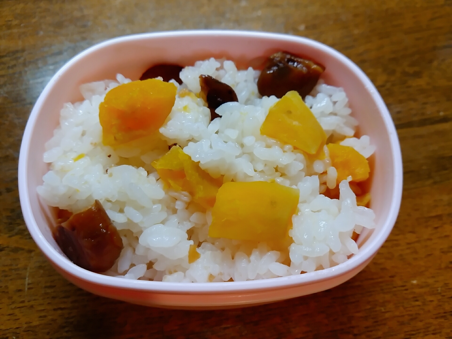 薩摩芋と醤油豆の混ぜご飯