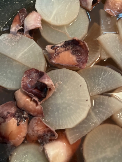 簡単で美味しい☆白だしでイカ大根さっと煮