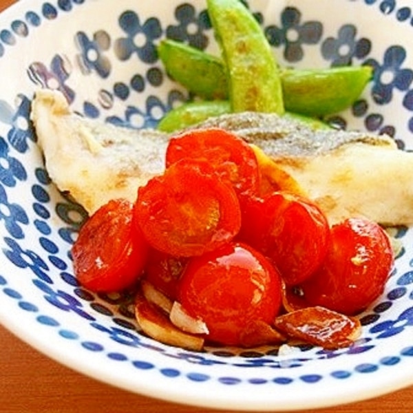 スズキのソテー プチトマトニンニクソース レシピ 作り方 By 京たまご86 楽天レシピ スズキのソテー プチトマトニンニクソース レシピ 作り方 By 京たまご86 楽天レシピ