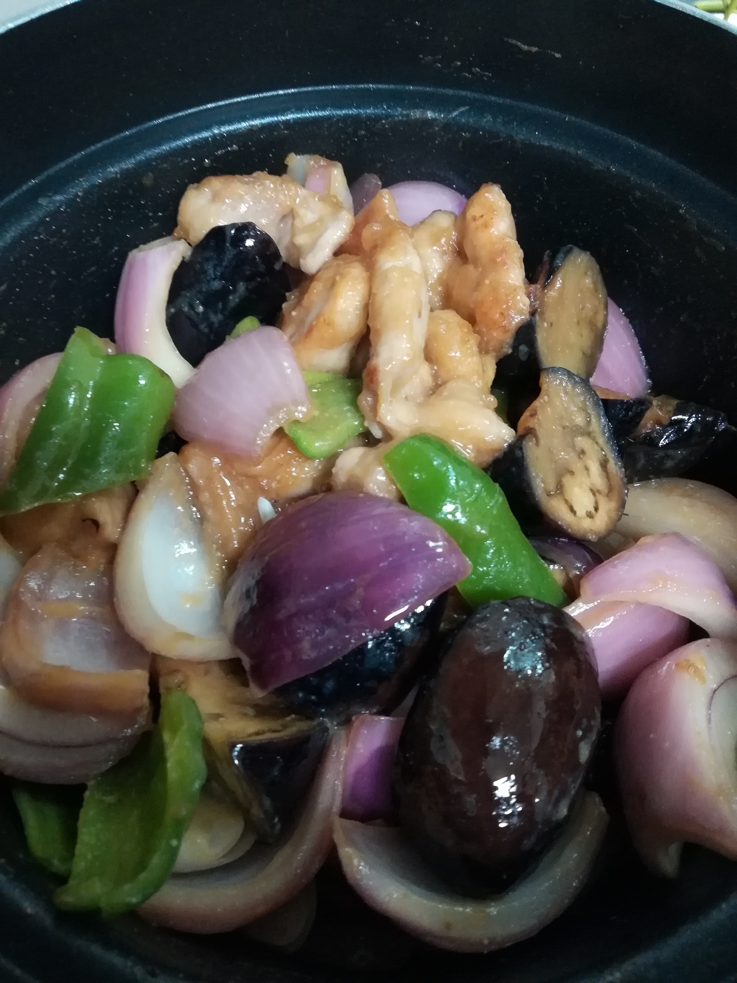 アーリーレッドで♪彩り野菜炒め