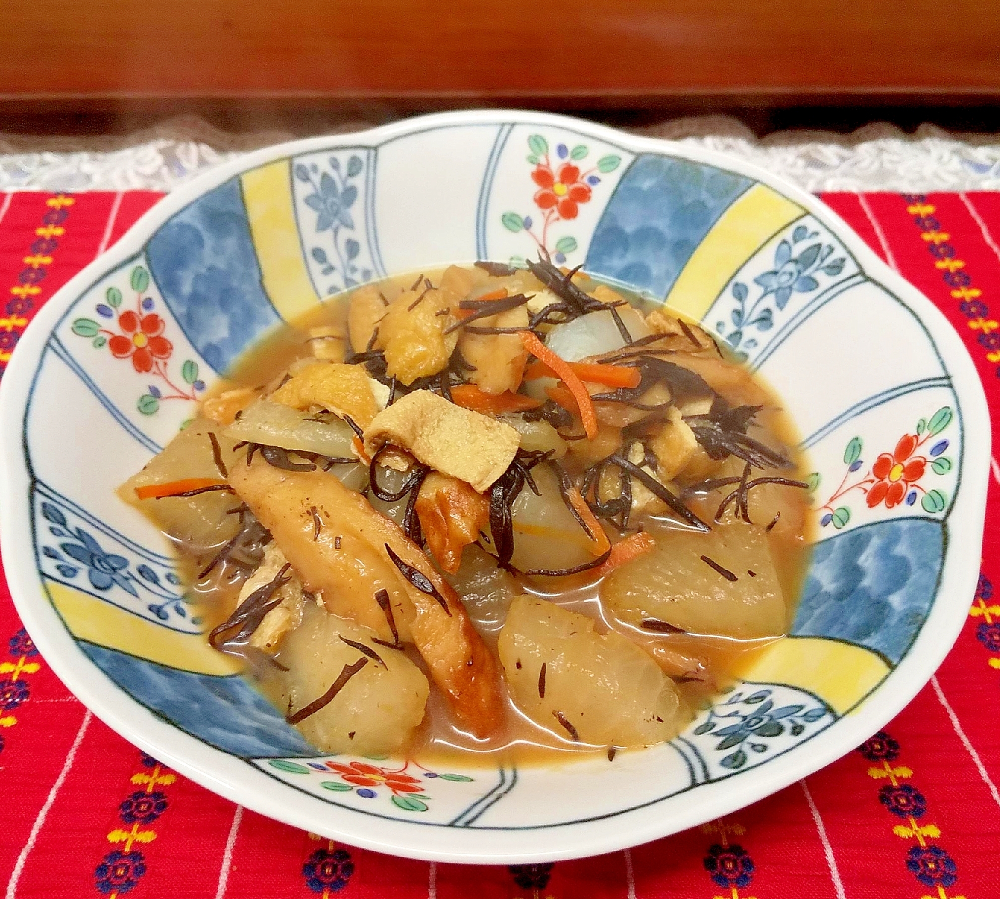 大根とひじきの煮物