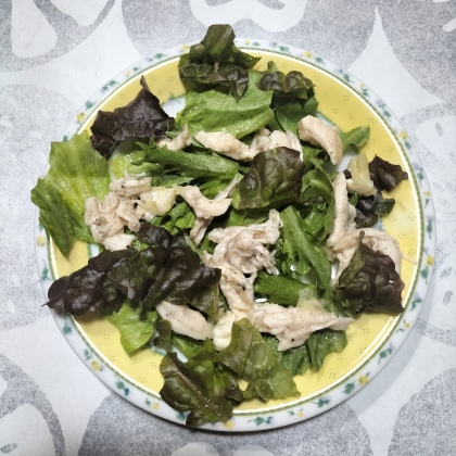 麹生活しましょ☘サラダチキンとチーズのサラダꕤ୭*