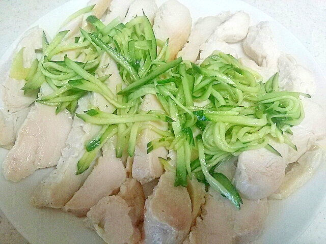 オーブンで簡単☆塩蒸し鶏のサッパリきゅうりダレ