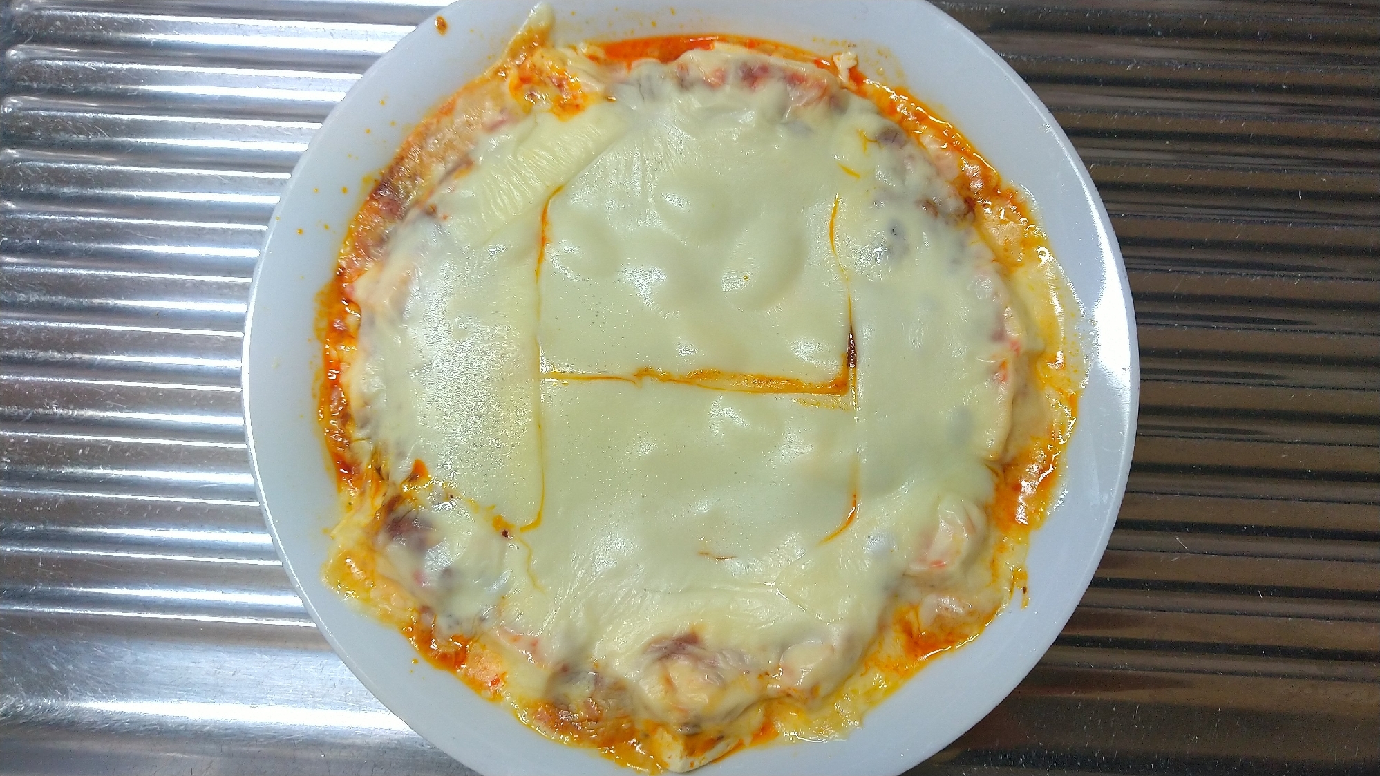 木綿豆腐のボロネーゼチーズ乗せ