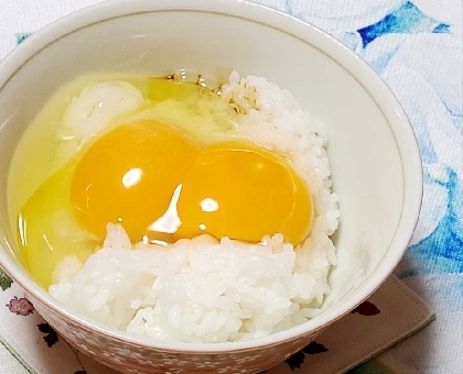 卵黄の醤油漬け♪卵かけごはん