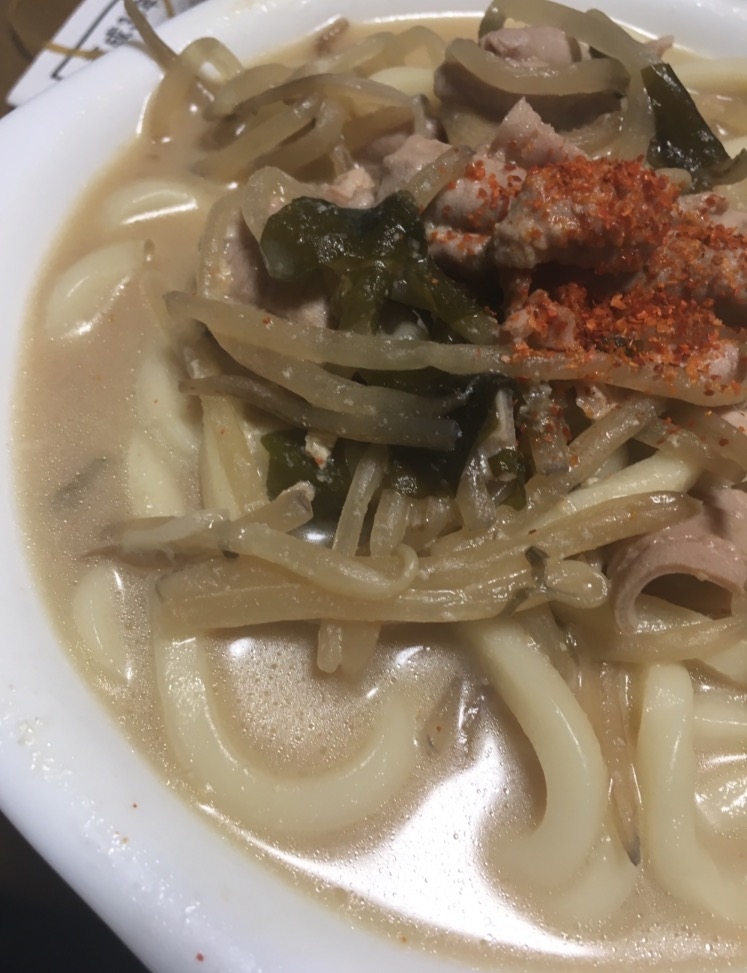 もつ煮込みうどん