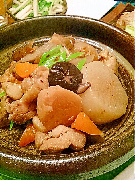 ほっこり美味しい!根菜と鶏の煮物