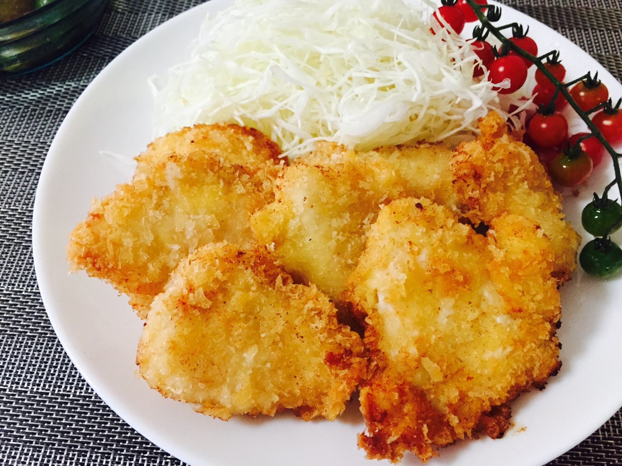 しっとり柔らか鶏胸肉のガーリック風味フライ