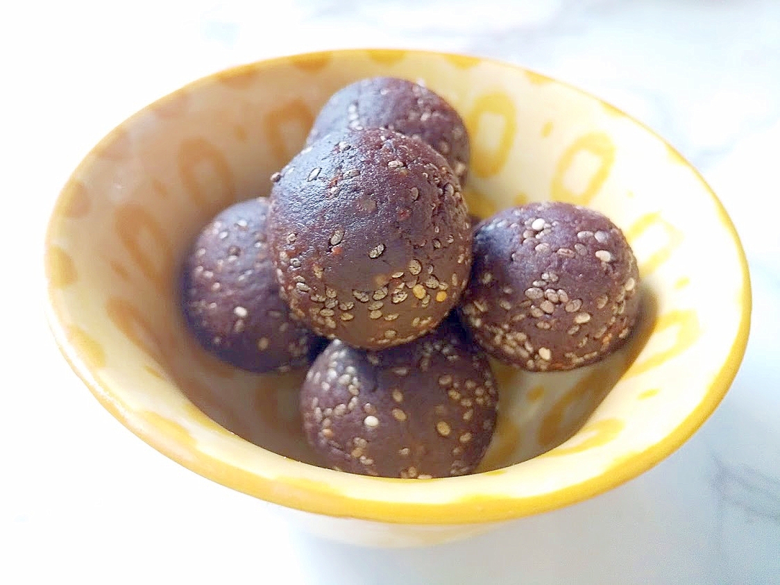 美容おやつ チアシードとココアのデーツボール レシピ 作り方 By Fumi 楽天レシピ 美容おやつ チアシードとココアのデーツボール レシピ 作り方 By Fumi 楽天レシピ