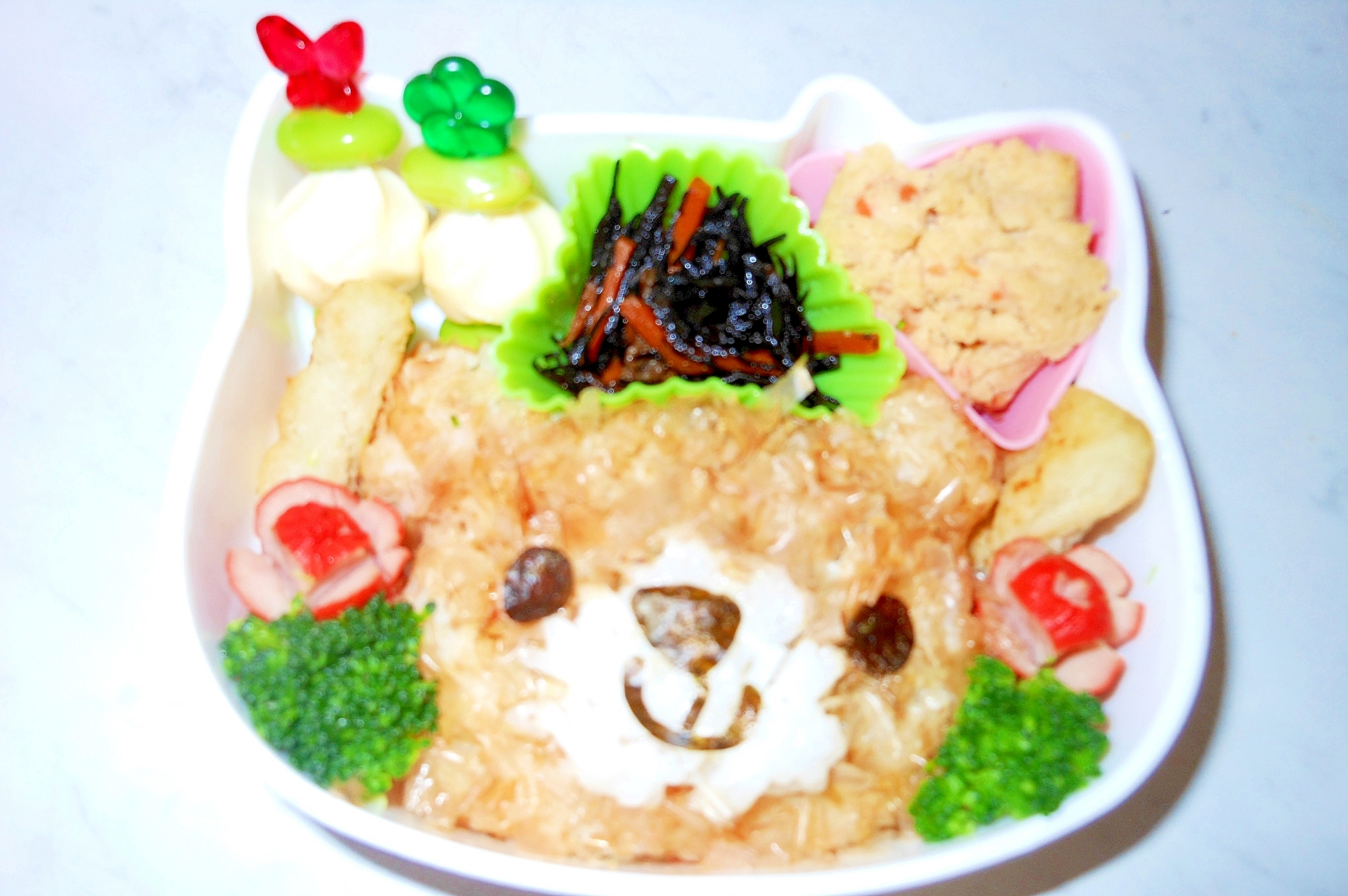 かつお節でふわふわクマちゃん キャラ弁当 レシピ 作り方 By さぁー27 楽天レシピ