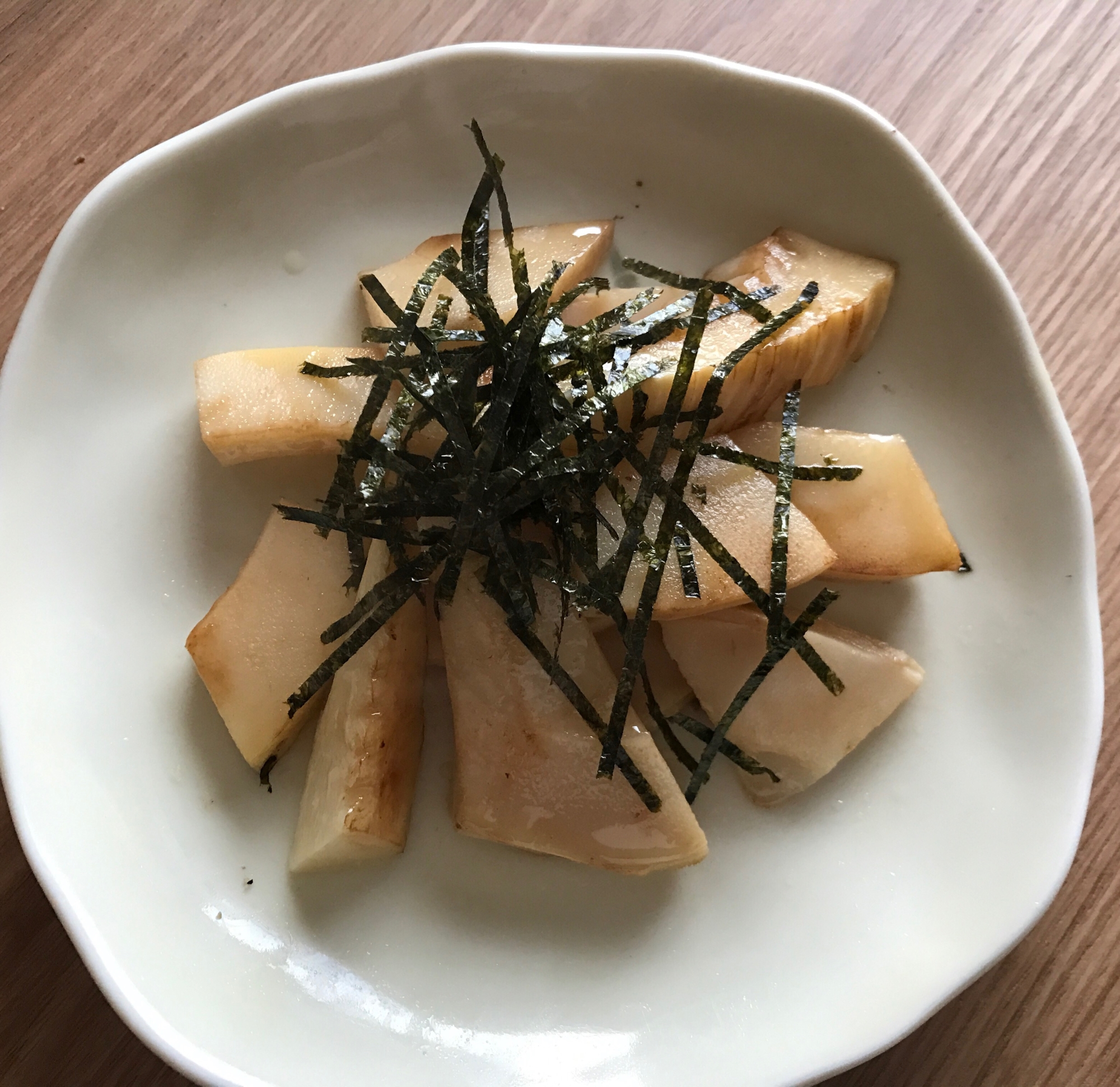 たけのこのソテー刻み海苔がけ