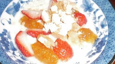 いちごスダチジャム黄な粉豆乳ヨーグルト