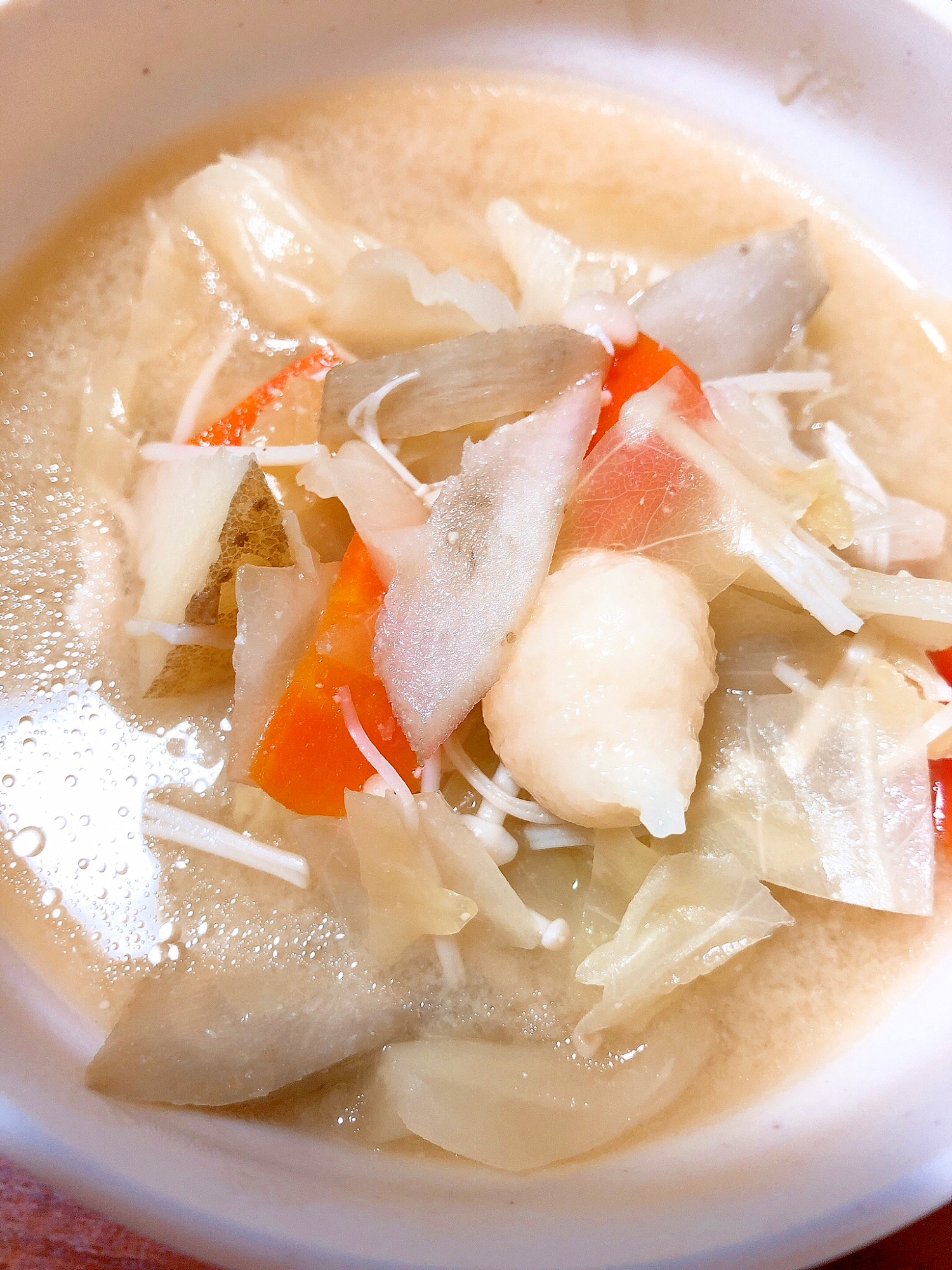 にんにくのすりおろしをin 具だくさん味噌汁 レシピ 作り方 By ミートソース 楽天レシピ にんにくのすりおろしをin 具だくさん味噌汁 レシピ 作り方 By ミートソース 楽天レシピ