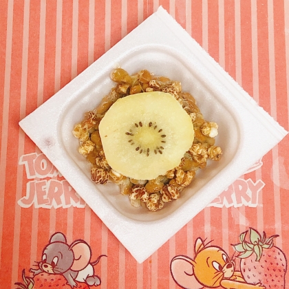 ヒナ誕生♡•ɞ•₎₍•ʚ•♡鳥の巣キウイと菊芋納豆