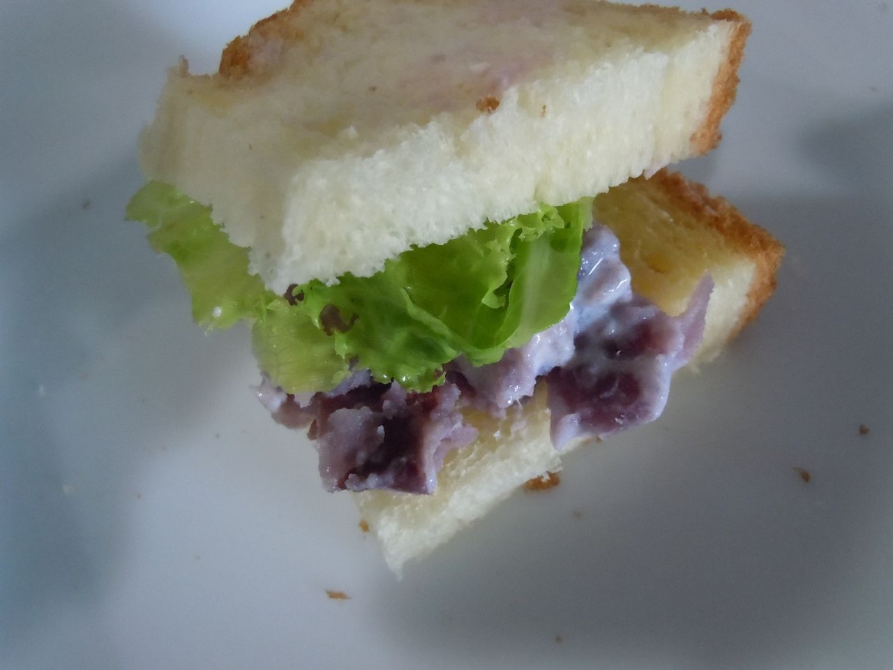 紫芋のリンゴマヨサンド