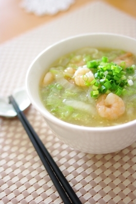 白菜とえびの生姜たっぷりあんかけラーメン