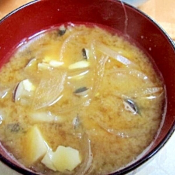玉ねぎと豆腐の味噌汁 レシピ 作り方 By Haruru 楽天レシピ 玉ねぎと豆腐の味噌汁 レシピ 作り方 By Haruru 楽天レシピ