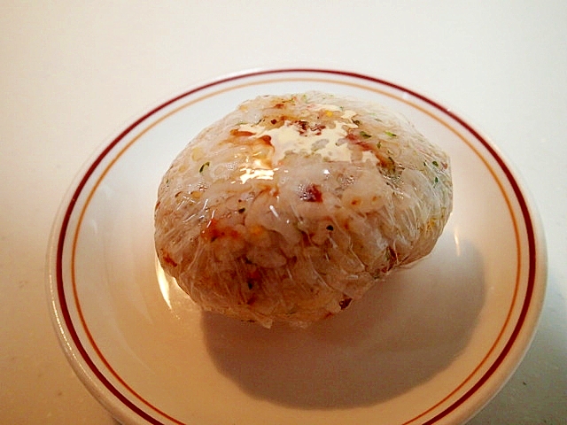 ミートボール入り ふりかけおにぎり レシピ 作り方 By ぷ みぃまま 楽天レシピ