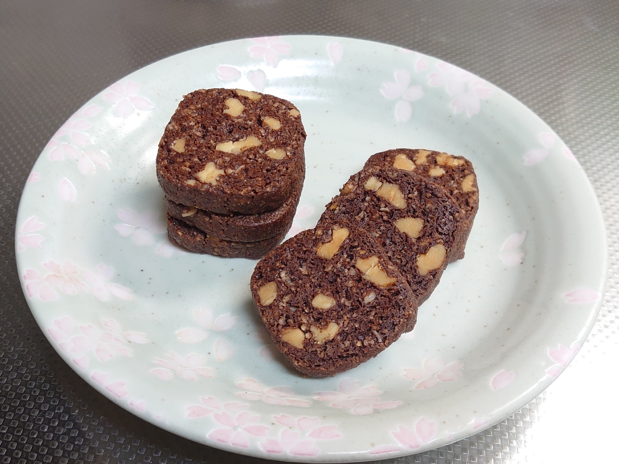 オートミールとくるみのココアアイスボックスクッキー レシピ 作り方 By あーじぇー 楽天レシピ