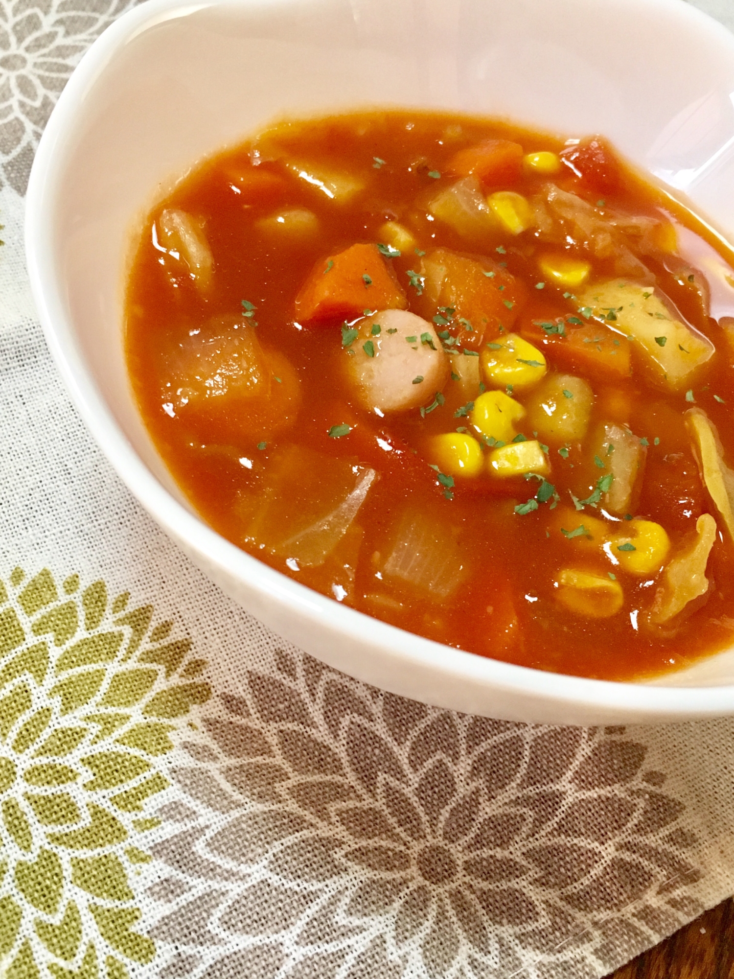 トマト缶で簡単 具沢山ミネストローネ レシピ 作り方 By Mmnkms22 楽天レシピ トマト缶で簡単 具沢山ミネストローネ レシピ 作り方 By Mmnkms22 楽天レシピ