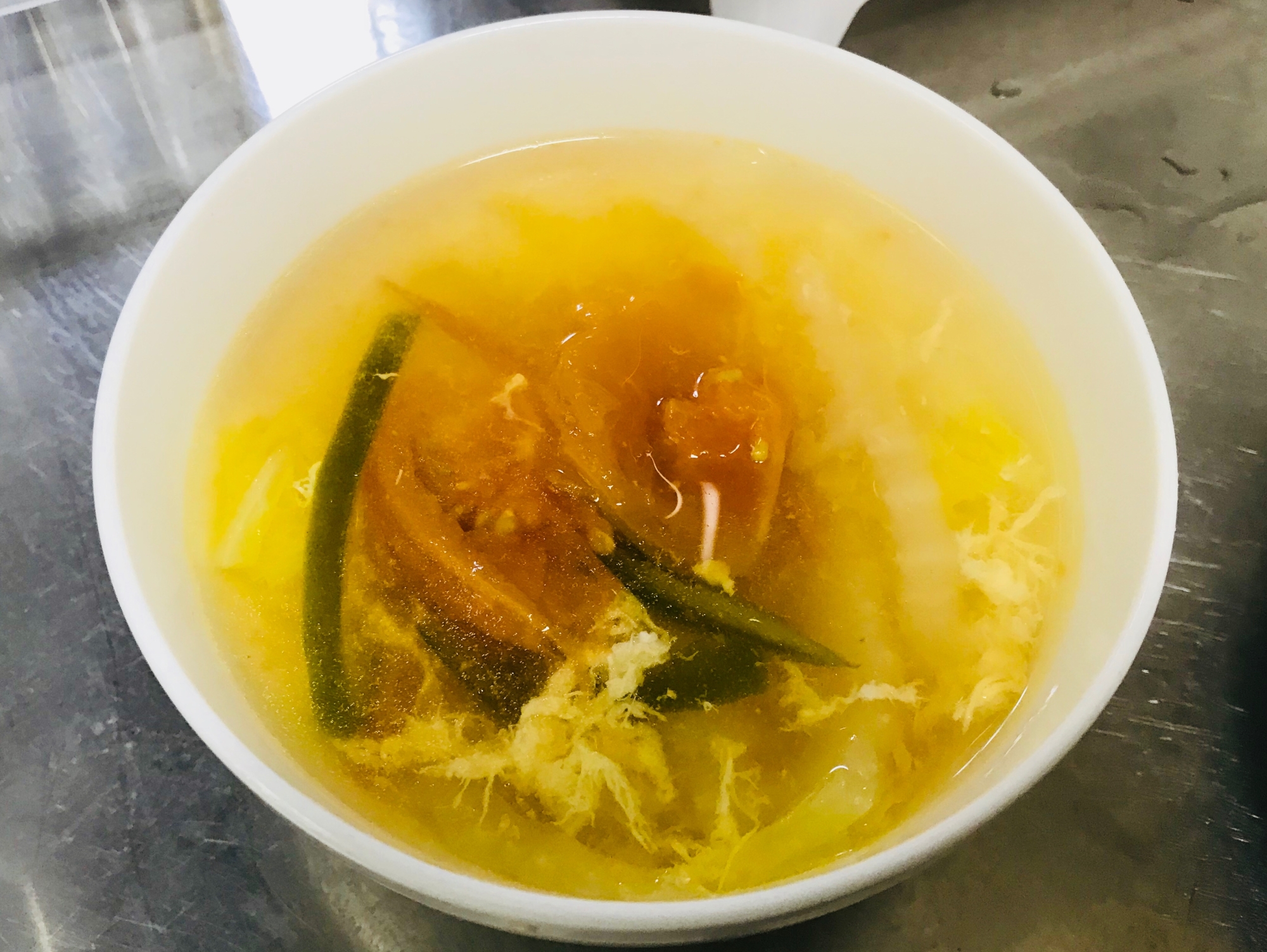 ナンプラーとシャンタン使用♬ 簡単 中華風スープ