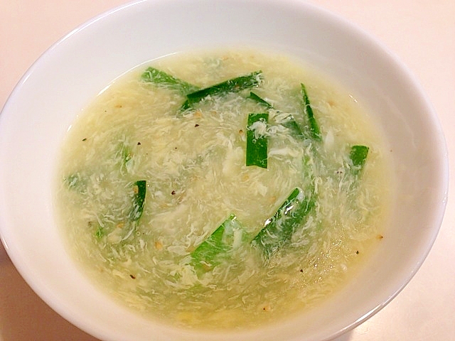 寒い時期に美味しいですよ☆トロっトロのニラ玉スープ