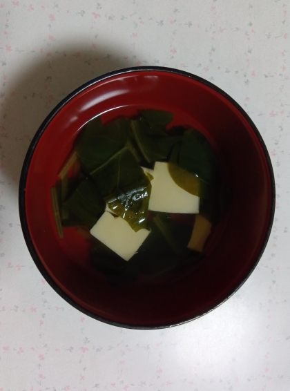 めんつゆで簡単☆豆腐とほうれん草のお吸い物
