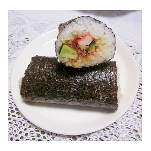 節分に「恵方巻き(太巻き寿司)」