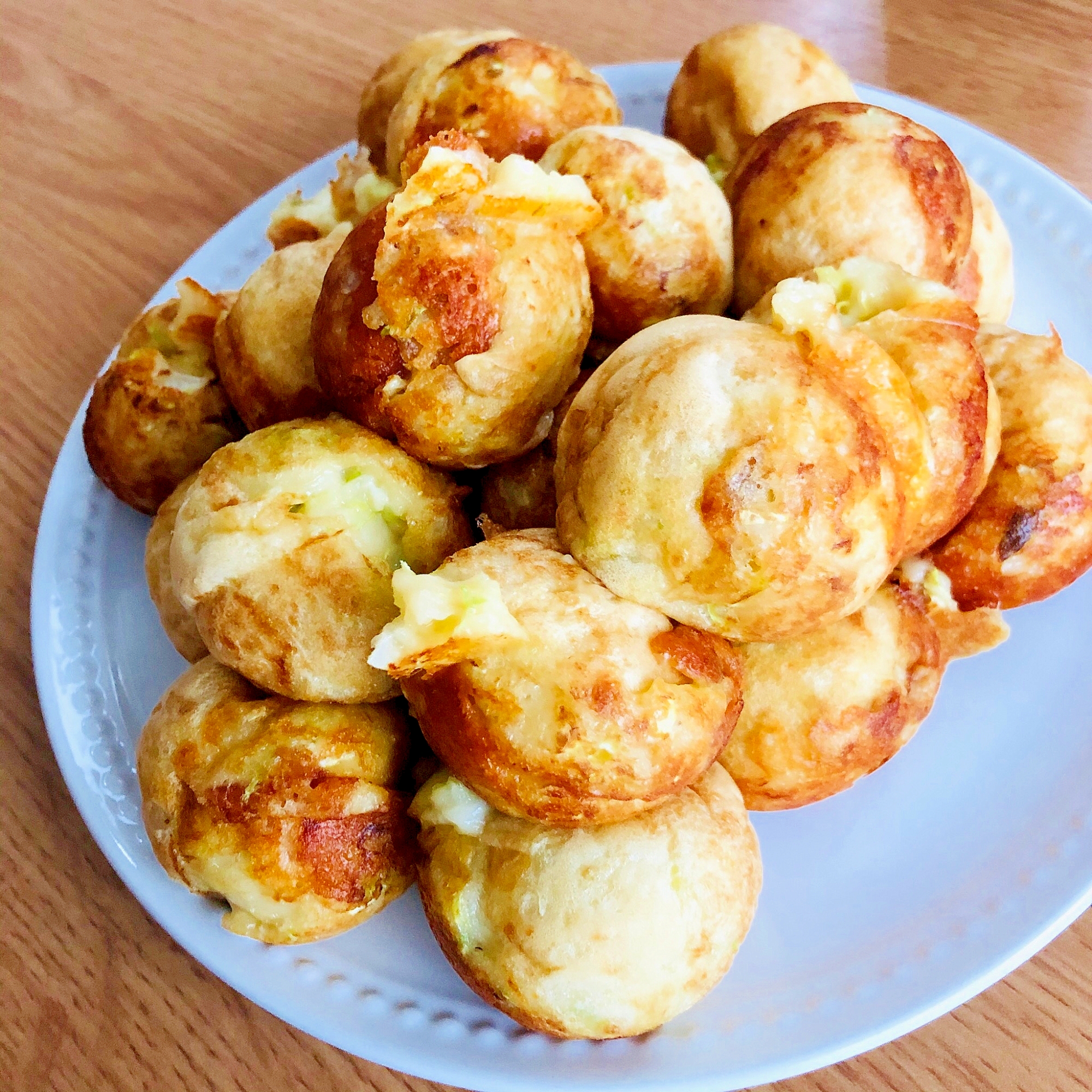 大阪人も悶絶 たこ焼き風 ちぎりパン ウインナーチーズ入 ペコリ By Ameba 手作り料理写真と簡単レシピでつながるコミュニティ レシピ 手作り料理 食べ物のアイデア