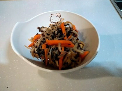 腸活♡栄養満点♡夏バテ防止♡しらたきとひじきの煮物