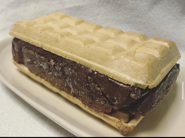 モナカアイスとチョコレートアイスでアイスケーキ レシピ 作り方 By うちなち 楽天レシピ