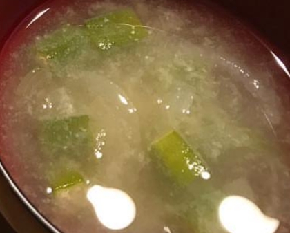 オクラ椎茸もやし味噌汁