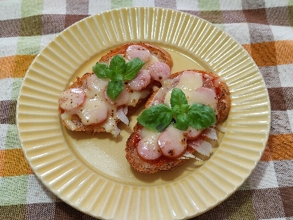 ウインナーたっぷりピザトースト