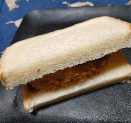 じゅわっと美味しいクリコロサンド