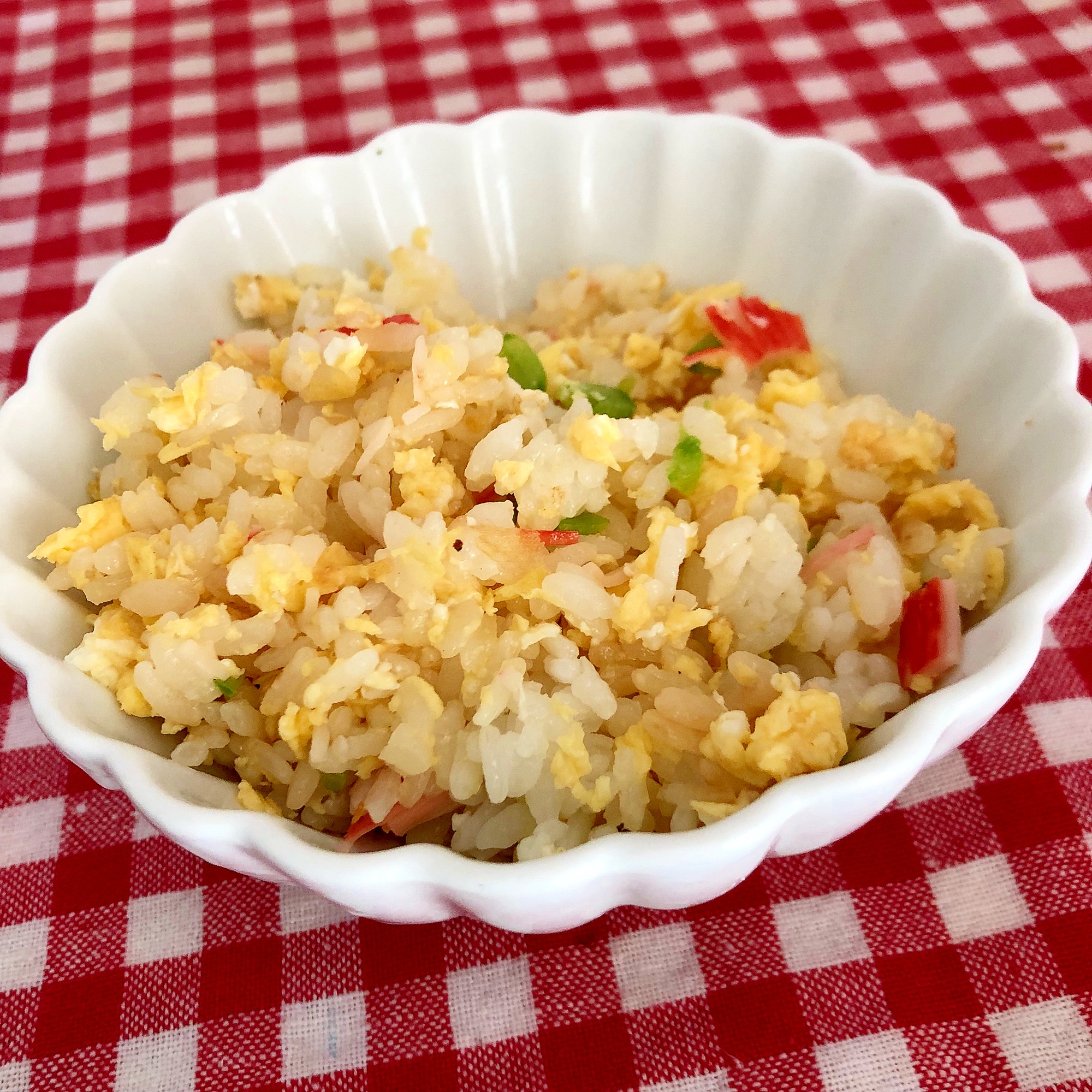 カニカマと卵とスナップえんどうのチャーハン★