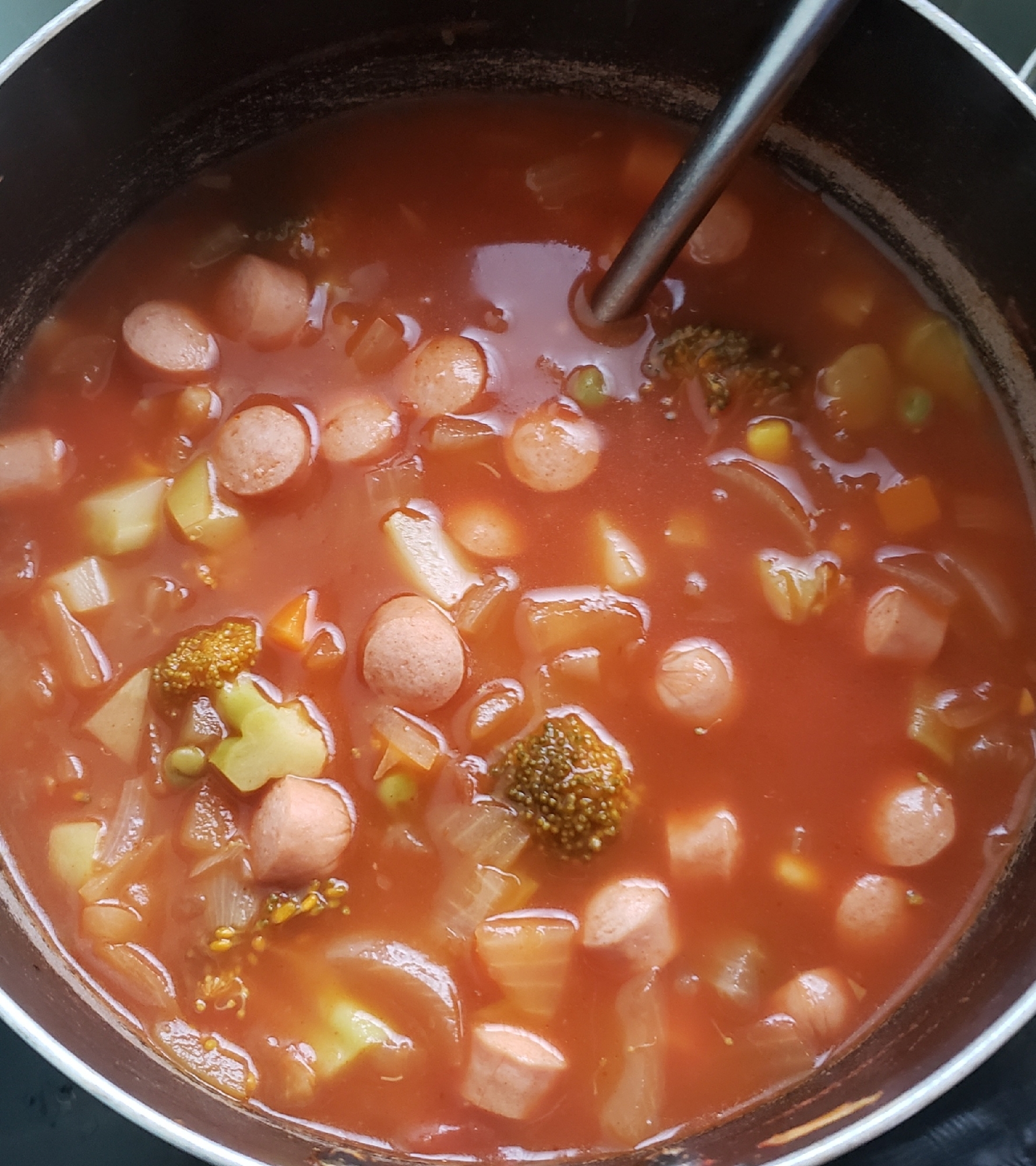 トマトソース缶でミネストローネ