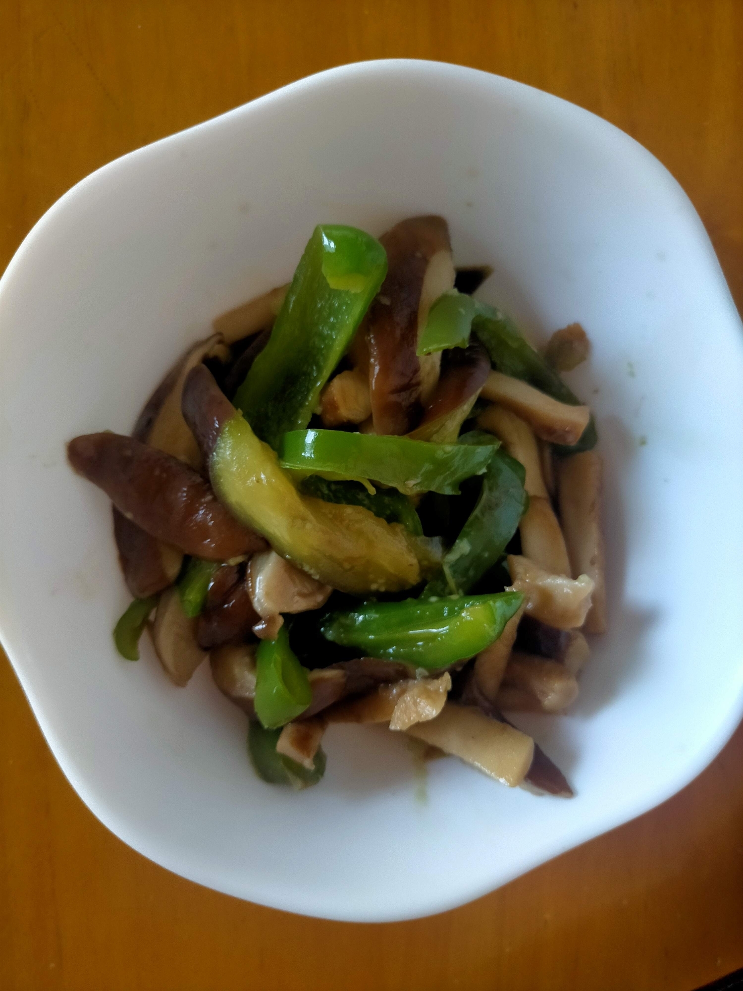 生椎茸とピーマンとなすのめんつゆわさび炒め