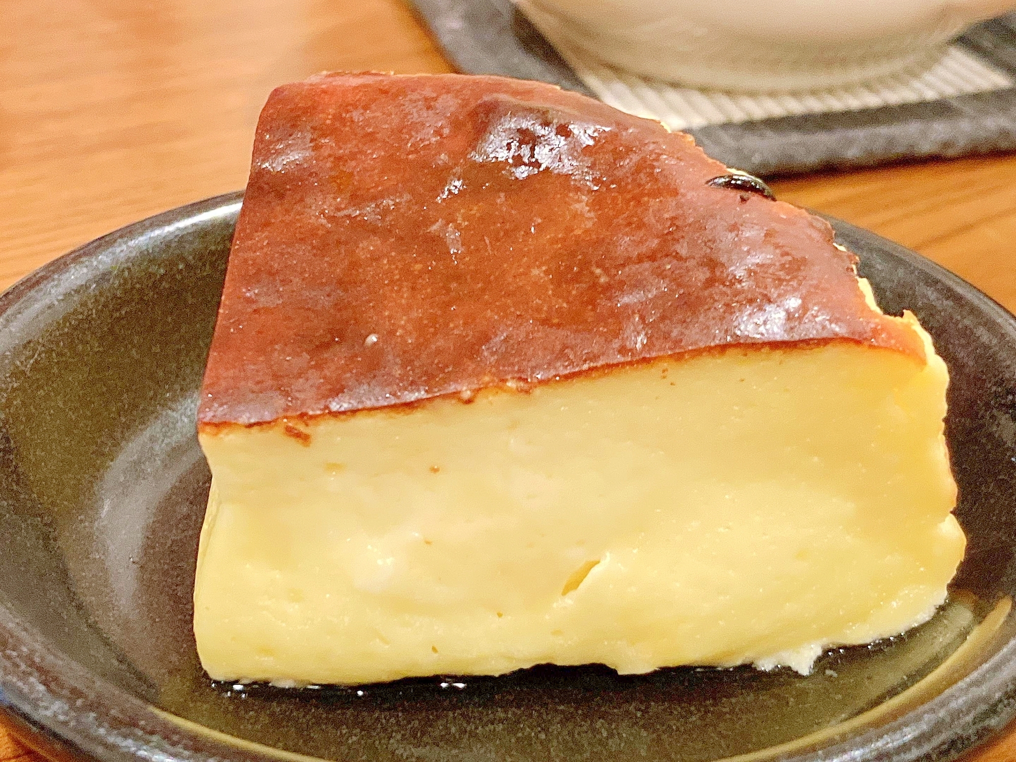 <材料5つ>中とろ~り!超簡単バスクチーズケーキ