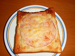 簡単ウマ★ハムチーズトースト