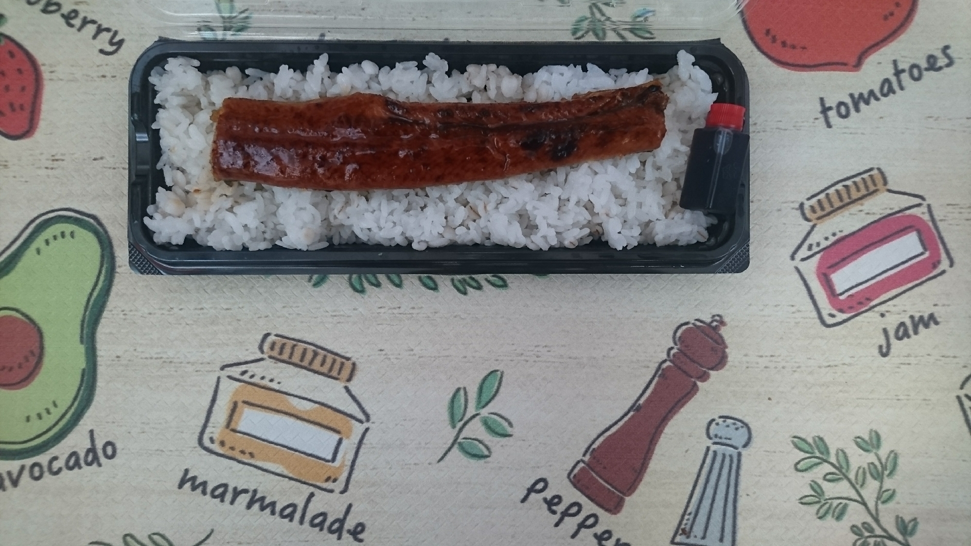 暑くなってきたらスタミナつけてうなぎ弁当や鰻丼