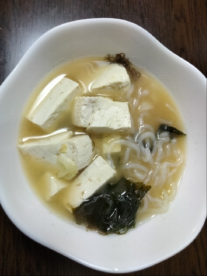 糸こんと豆腐のお味噌汁