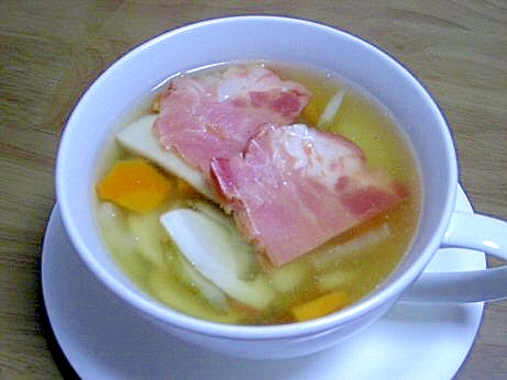 焼き豚入りコンソメスープ
