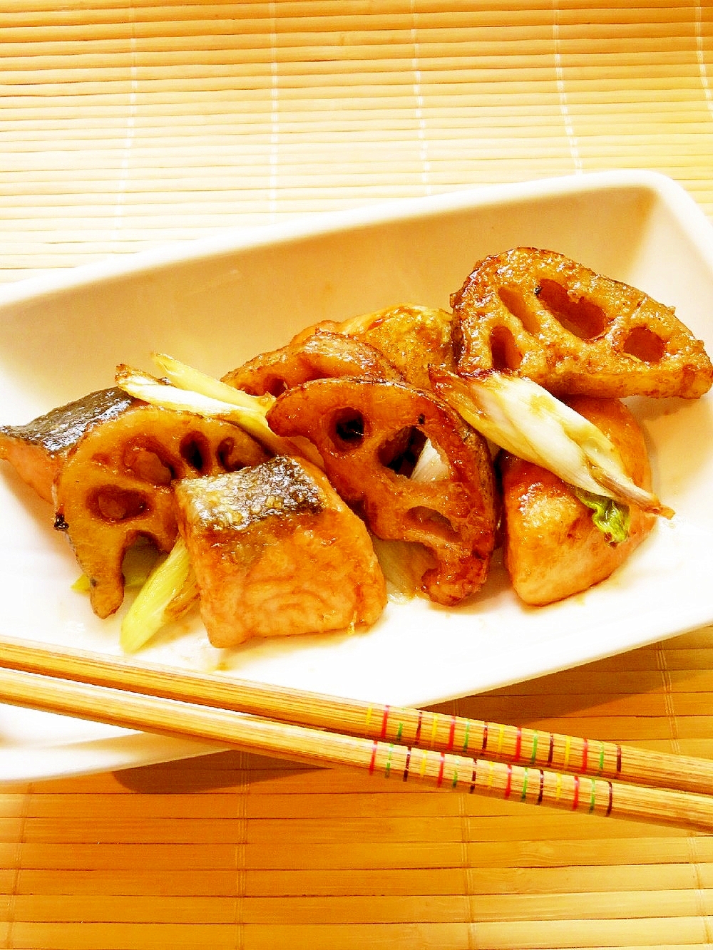 ☺簡単魚料理♪鮭と蓮根のオイスターソース炒め☺