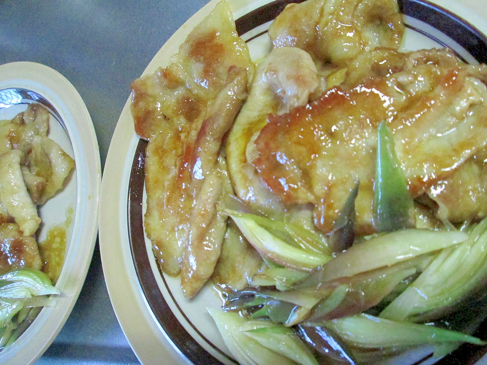 すき焼きのタレで豚肉の生姜焼き♪ミョウガ添え