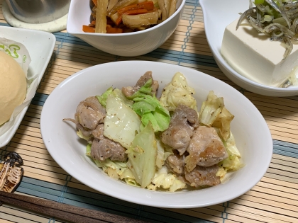 ご飯がすすむᐠ( ᐛ )ᐟ  鶏もものガリマヨ炒め