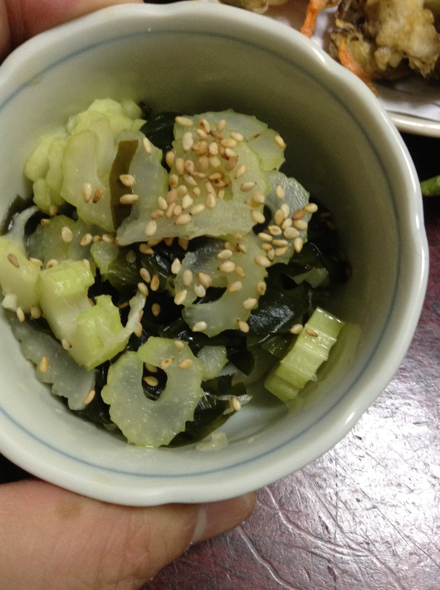 セロリとワカメの三杯酢和え レシピ・作り方 by とりあえず乾杯 - 楽天