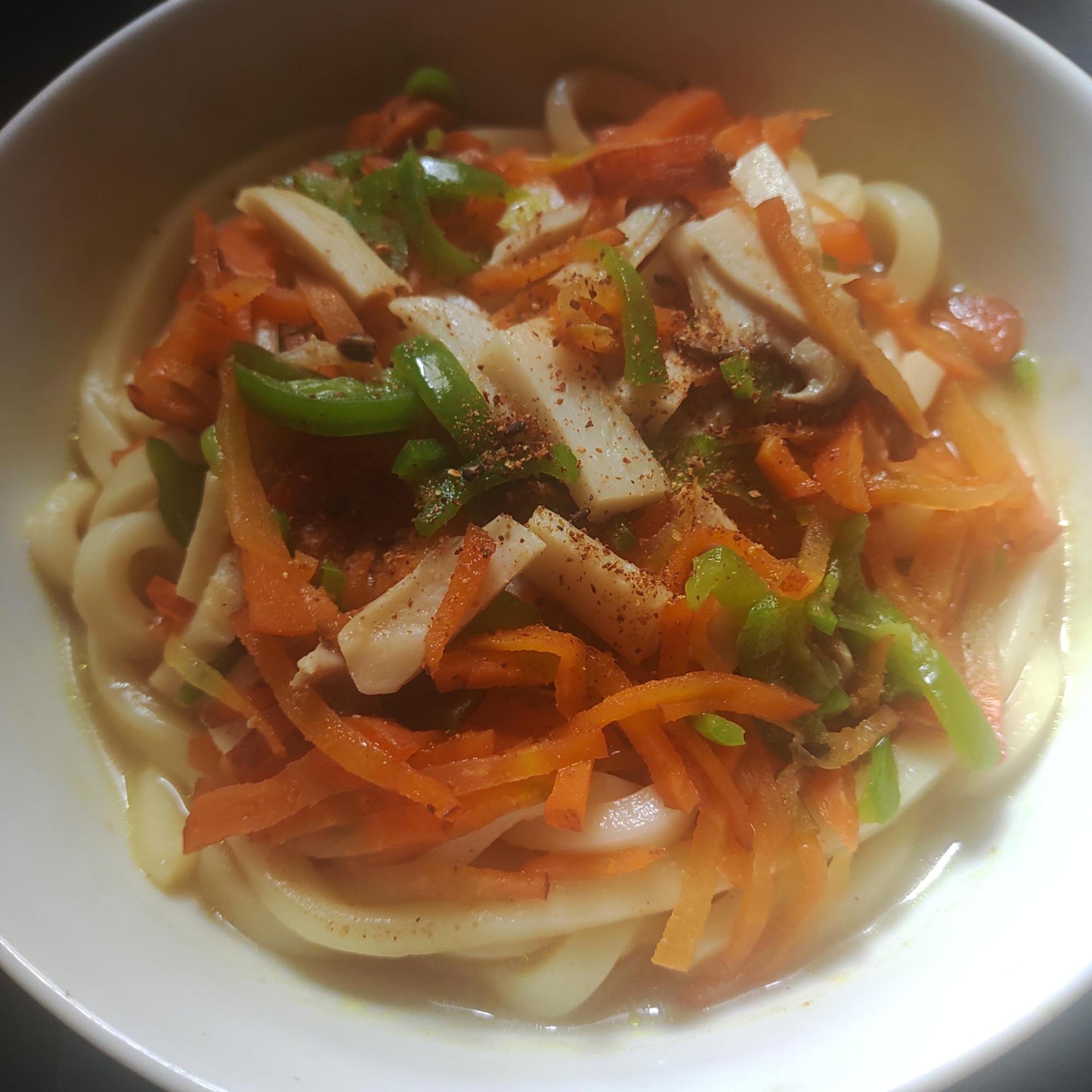 エリンギ にんじん  ピーマン カレーうどん