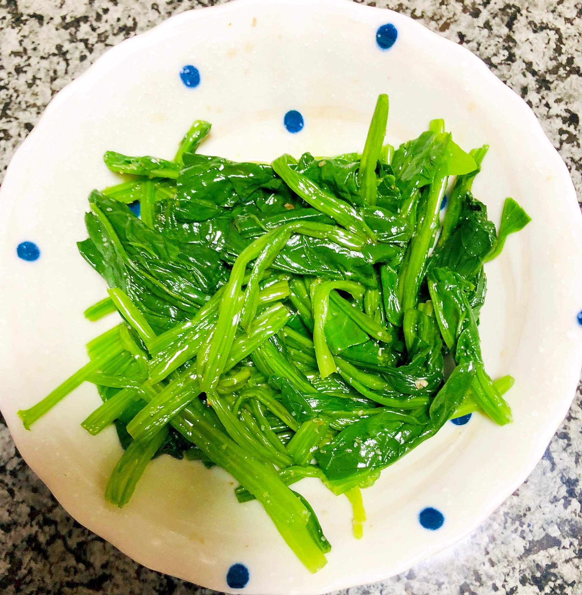 ほうれん草の昆布醤油和え