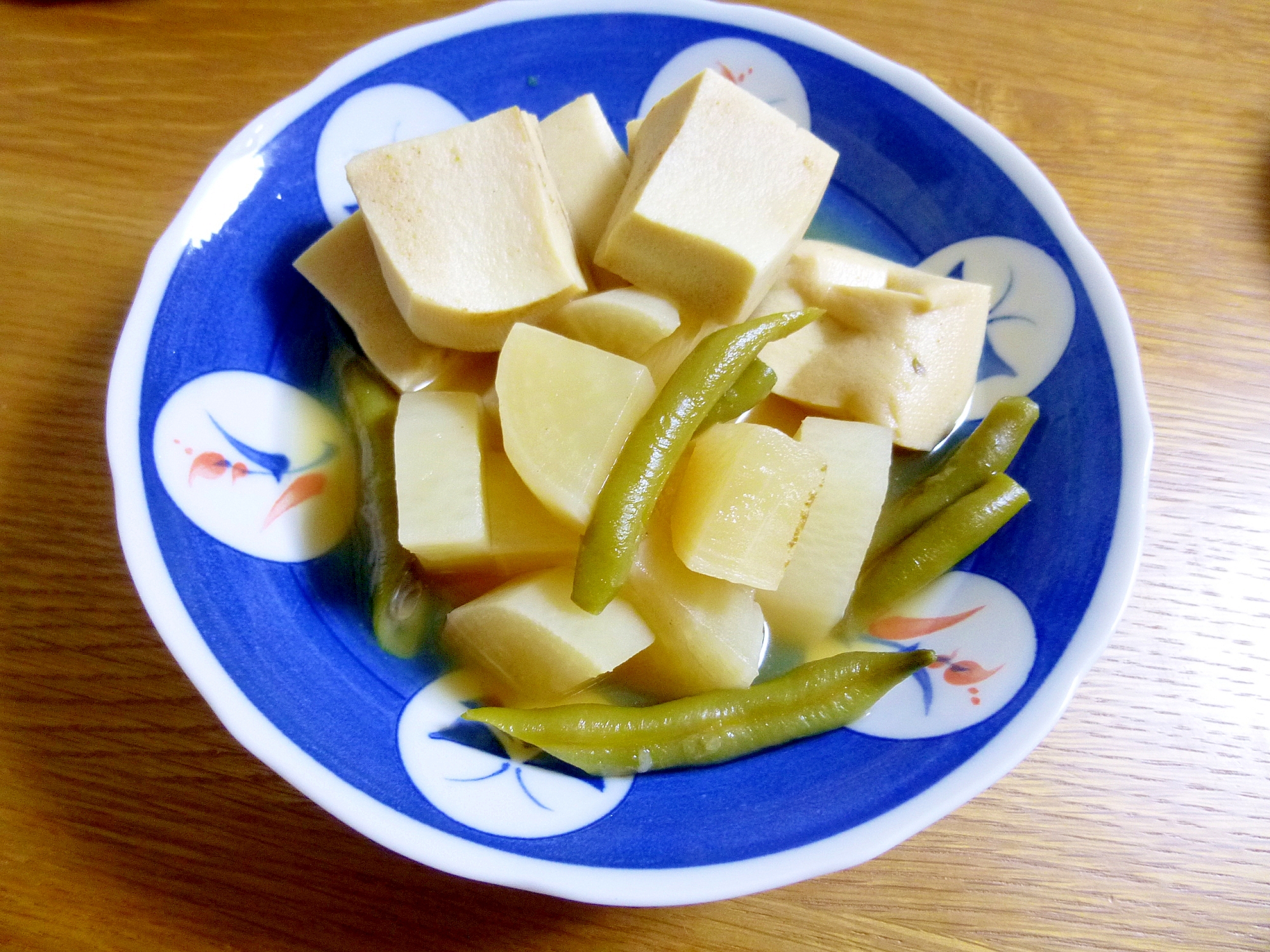 炊飯器で！高野と大根、インゲンの煮物