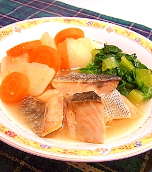 鮭と野菜の洋風煮物